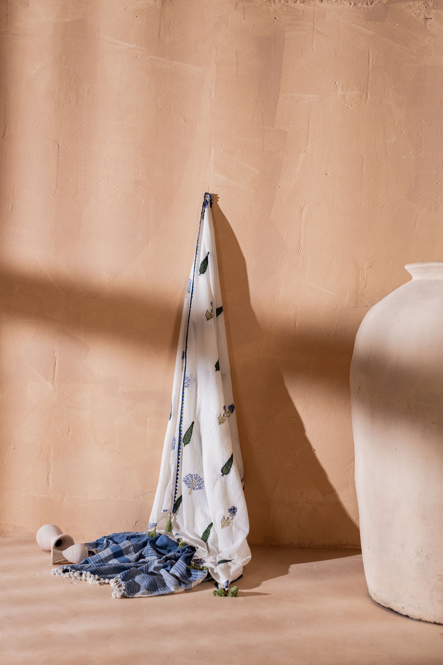 PATTERNS AND POISE 1.2 (DUPATTA)