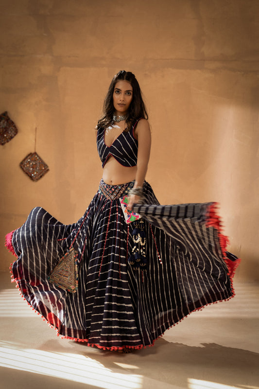 NOMAD NUANCE (LEHENGA)