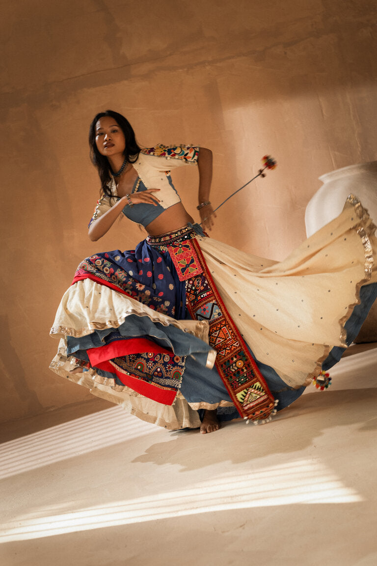 LAVISH LAYERS 1.1 (LEHENGA)