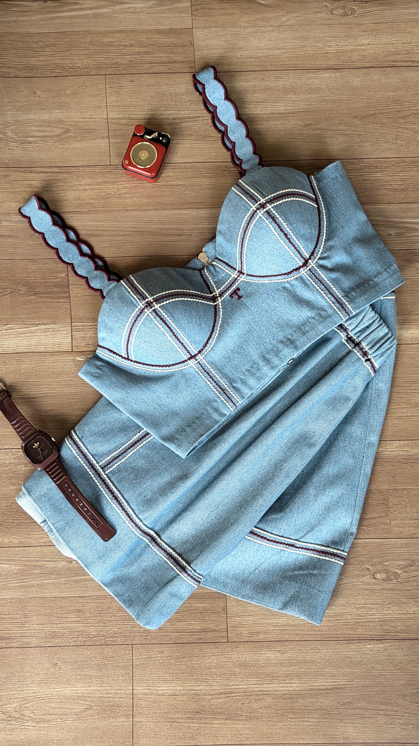 THE CLUBHOUSE DENIM SET